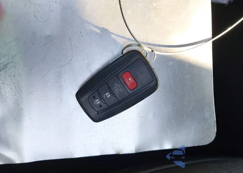 2020 Toyota Rav4 Xle from USA, damaged, VIN 2T3P1RFV8LC074092